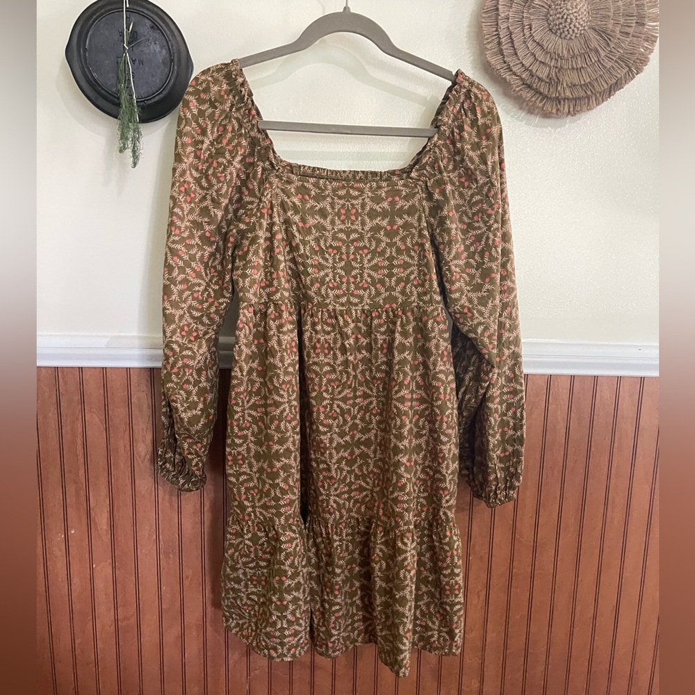 Universal Thread Green floral cottagecore cottage dress Medium